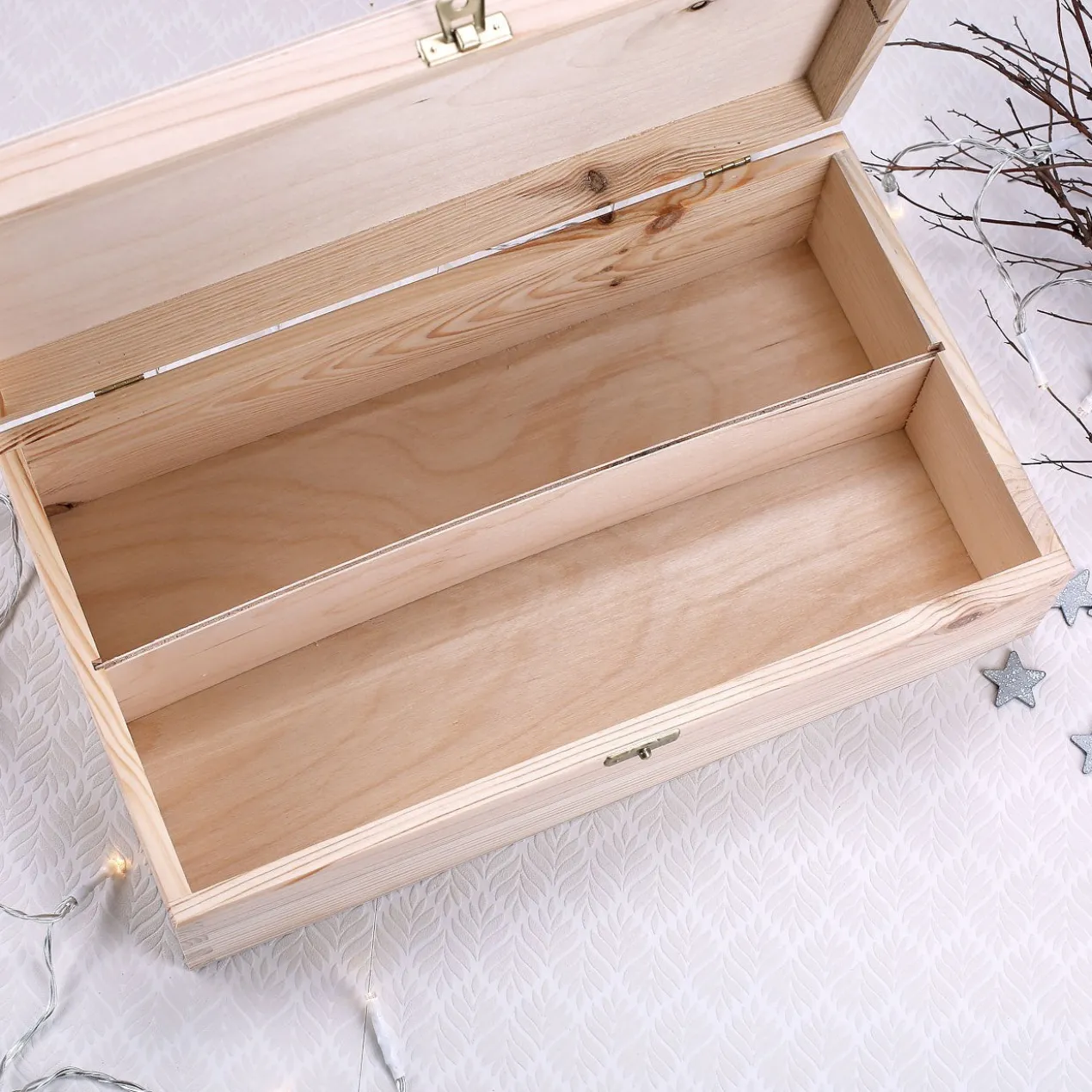 Gravierte Holzbox mit Sternschnuppe zu Weihnachten