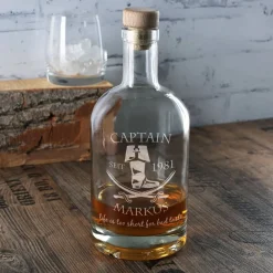 Gravierte Karaffe für Rum mit persönlicher Gravur