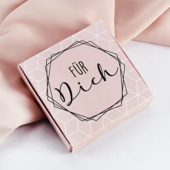 Gravierte Namenskette mit Herzen | Silber, Schwarz oder Roségold