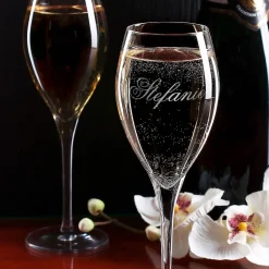 Graviertes Champagnerglas mit Wunschnamen