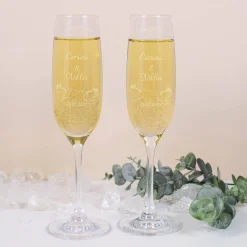 2 gravierte Sektgläser zur Hochzeit mit Wunschnamen