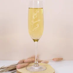 graviertes Sektglas Limited mit Wunschname