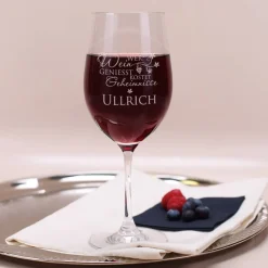 graviertes Weinglas WER WEIN GENIESST... mit Wunschname