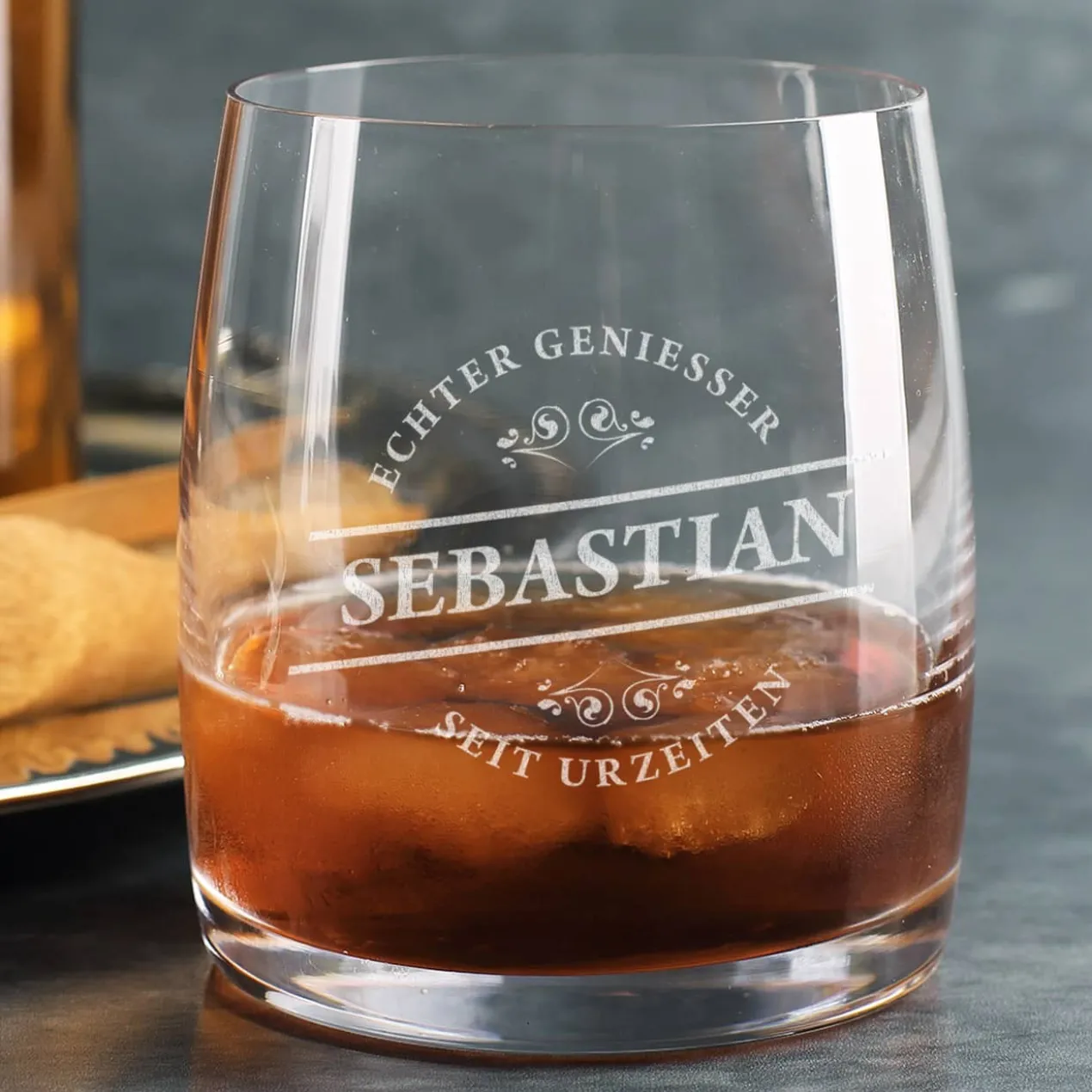 graviertes Whiskeyglas Echter Geniesser mit Name von Bohemia Cristal