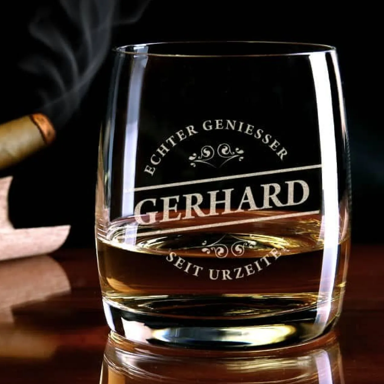graviertes Whiskeyglas Echter Geniesser mit Name von Bohemia Cristal
