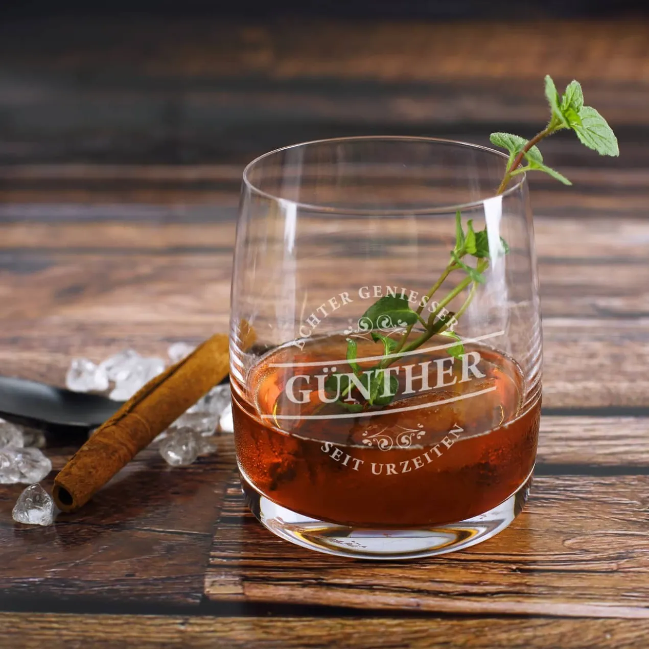 graviertes Whiskeyglas Echter Geniesser mit Name von Bohemia Cristal