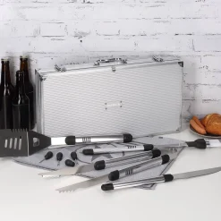 Grillset mit graviertem Koffer in zwei verschiedenen Größen