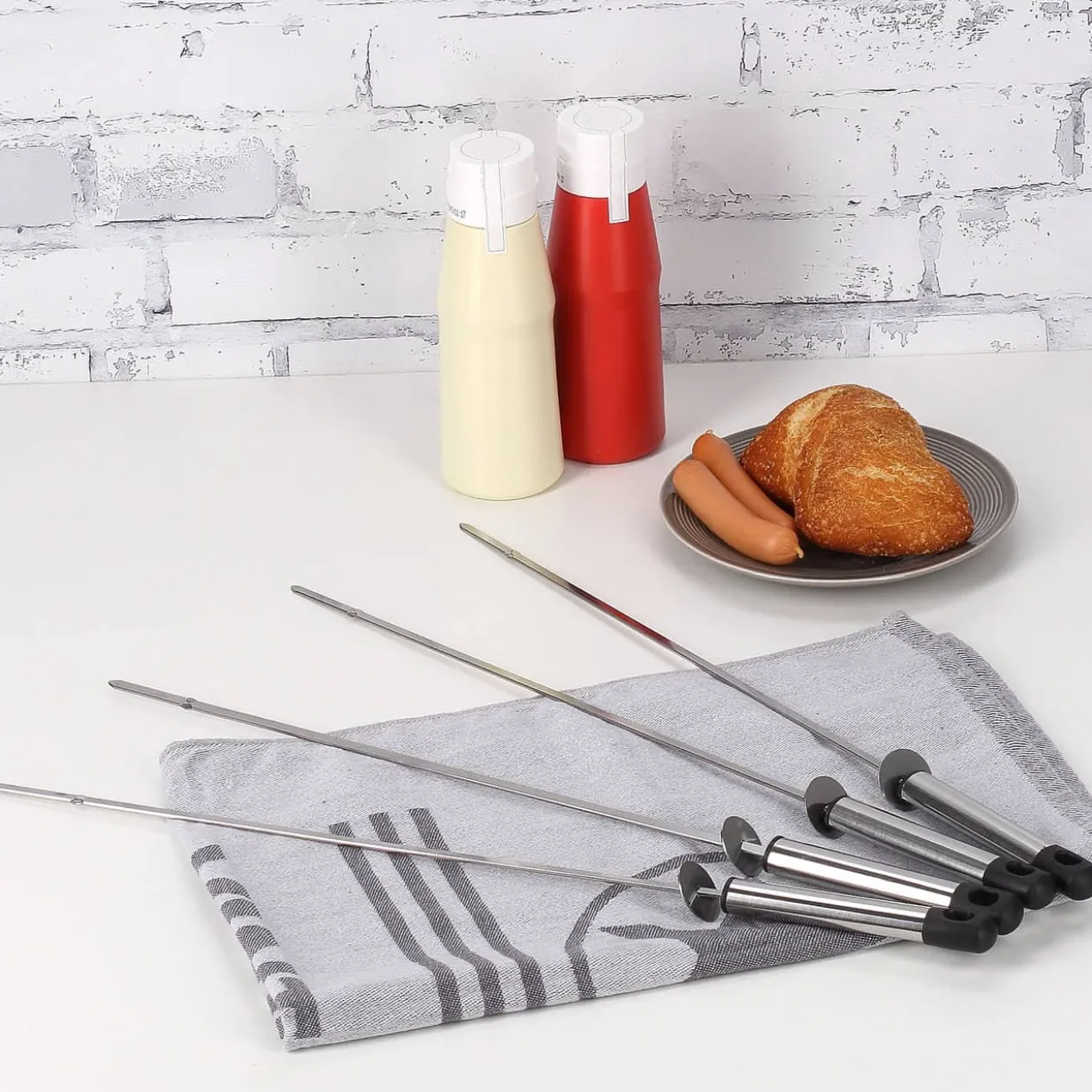 Grillset mit graviertem Koffer in zwei verschiedenen Größen
