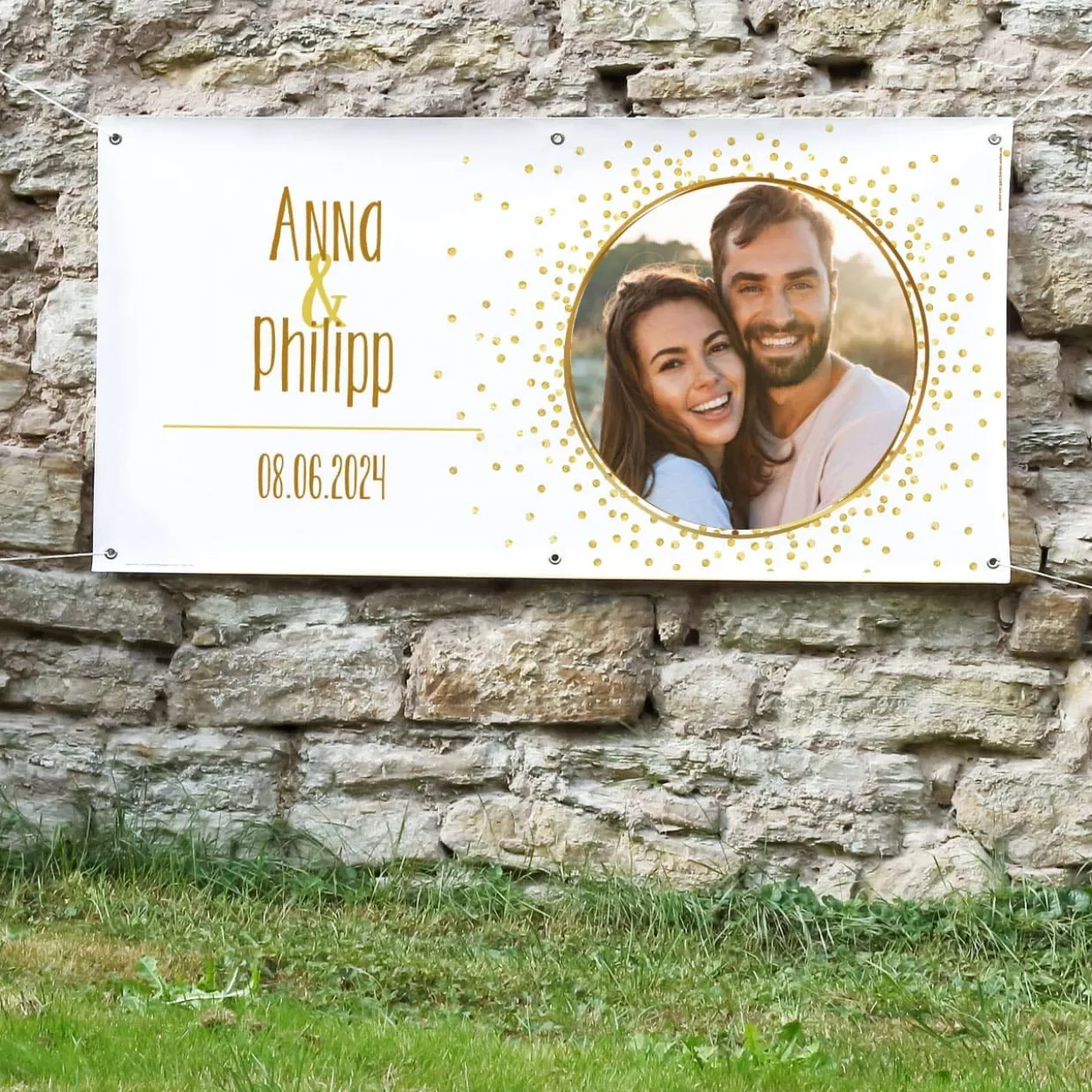 Großes Fotobanner zur Hochzeit mit goldenem Motiv