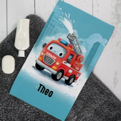 Handtuch mit Feuerwehr Motiv und Name personalisiert für Jungen | Badetuch als Geschenk für Kinder