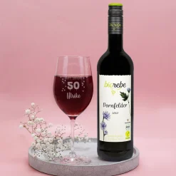 Happy Birthday 50 - Geschenkset mit Biorebe Wein und Weinglas in Geschenkbox