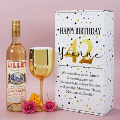 Happy Birthday - Lillet Präsent mit gravierten Weinglas und toller Geschenkverpackung