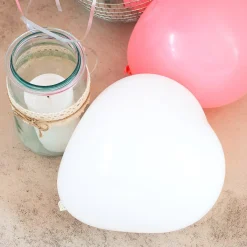 5 Herzballons in weiß, rosa und rot