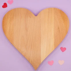 Herz Frühstücksbrettchen aus Holz mit Gravur 'Glück ist eine Mama wie dich zu haben' Muttertagsgeschenk