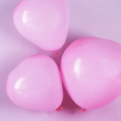 Herzförmige Ballons - 8 Stück - 2 Größen - 3 Farben