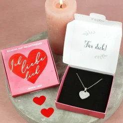 Herzkette mit Gravur in Geschenkbox - Scheiß auf Valentinstag ich liebe dich jeden Tag