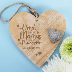 Herz 'Omas sind wie Mamas, nur mit Puderzucker' als personalisiertes Geschenk für Oma mit Wunschtext