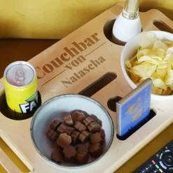 Hochwertige Couchbar aus Holz mit Ihrem Wunschnamen
