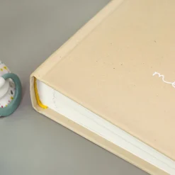 Hochwertiges Babyalbum, personalisiert und handgearbeitet | Fotobuch Geschenk zur Geburt