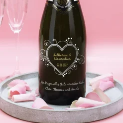 Hochzeitschampagner mit Gravur veredelt mit Swarovski Strasssteinen