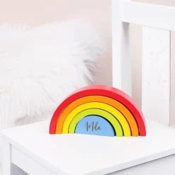 Holzbausteine Regenbogen mit Namensgravur zur Geburt