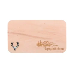 Holzbrettchen für Spezialitäten graviert mit dem Namen und Berglandschaft