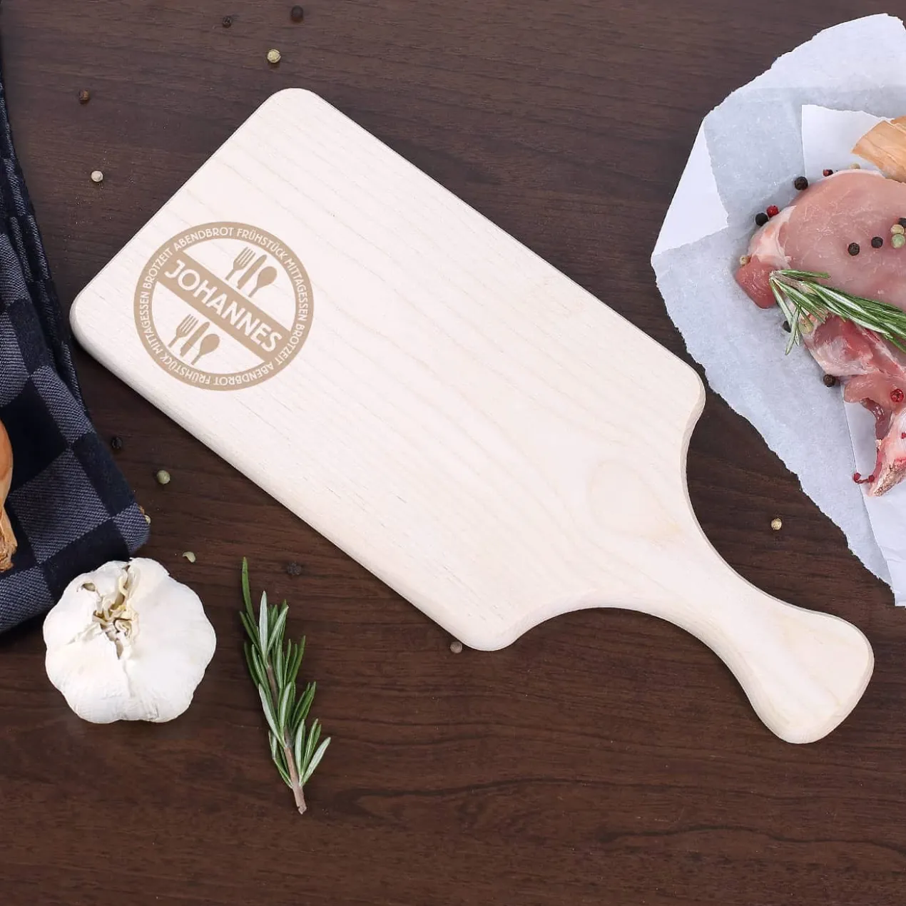 Holzbrettchen mit Gravur und Vornamen für jede Gelegenheit