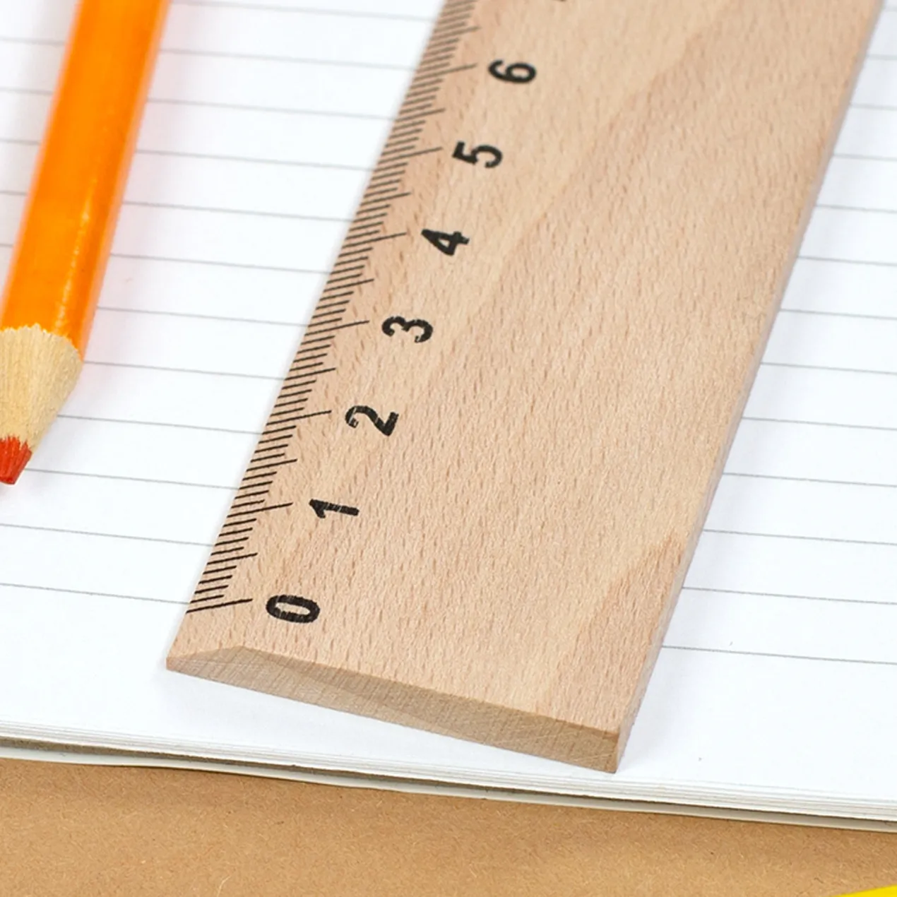 Holz Lineal für Mädchen personalisiert mit Name | Schmetterlinge Motiv | 20 cm