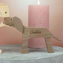 Holzskulptur Frauchen mit Hund – personalisiert mit zwei Namen | Geschenk für Hundebesitzer
