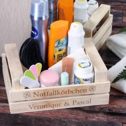 Holzstiege Notfallkorb zur Hochzeit mit Gravur