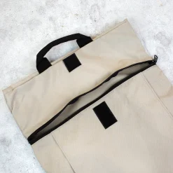 2-in-1 Rucksack & Tasche personalisiert mit Wunschtext | Geschenk mit Berg Motiv für Wandern & Urlaub