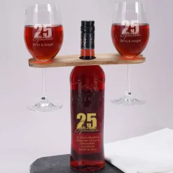 25 Jahre gemeinsam - Geschenkset mit gravierten Weingläsern und Weiflasche