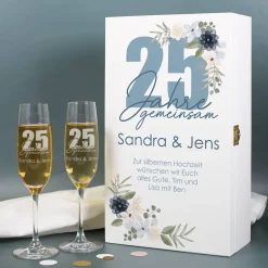 25 Jahre gemeinsam - Geschenkset zur Silberhochzeit mit Sektgläsern und Holzbox