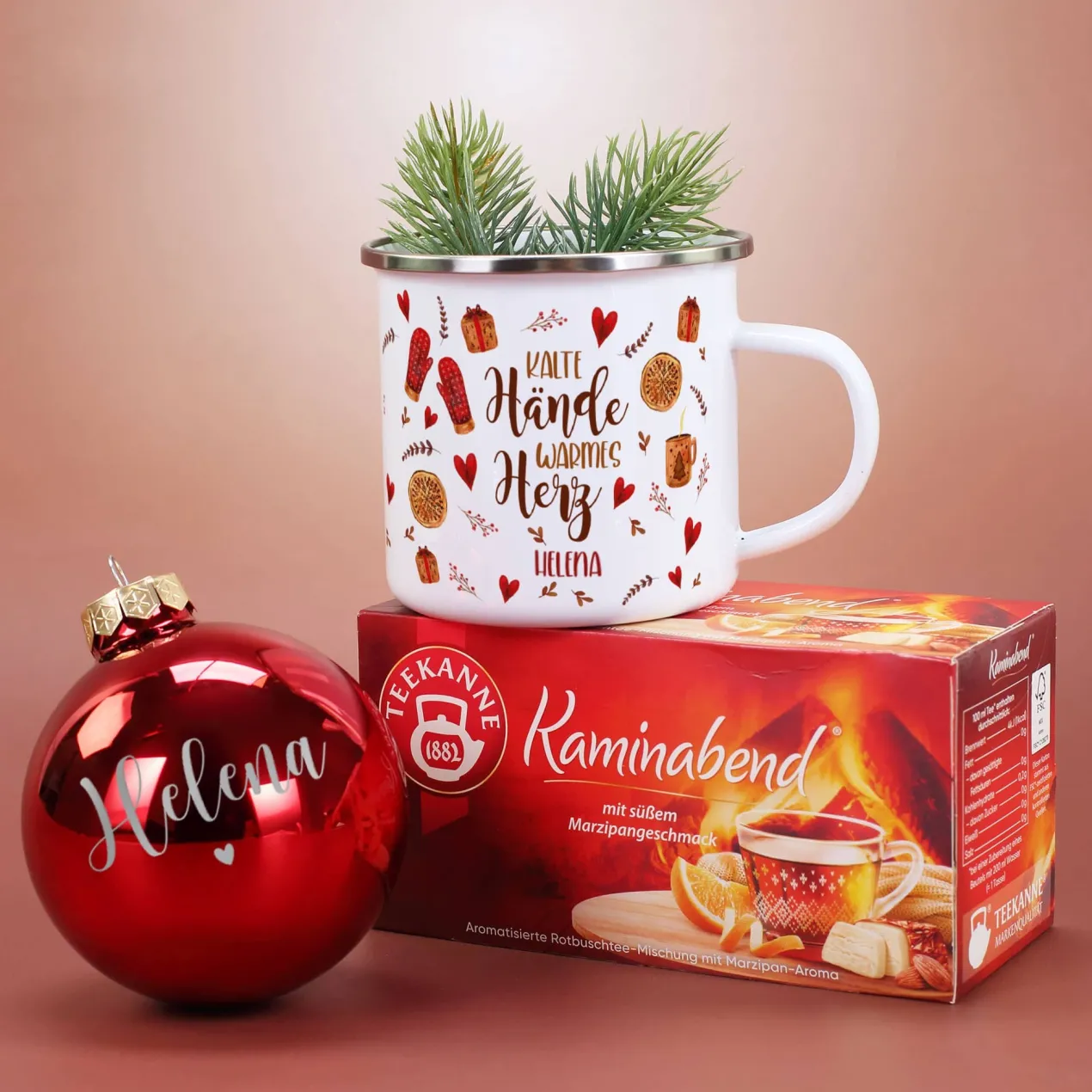 Kalte Hände, warmes Herz - Weihnachtsgeschenkset mit Christbaumkugel, Tee, Emailletasse und Geschenk