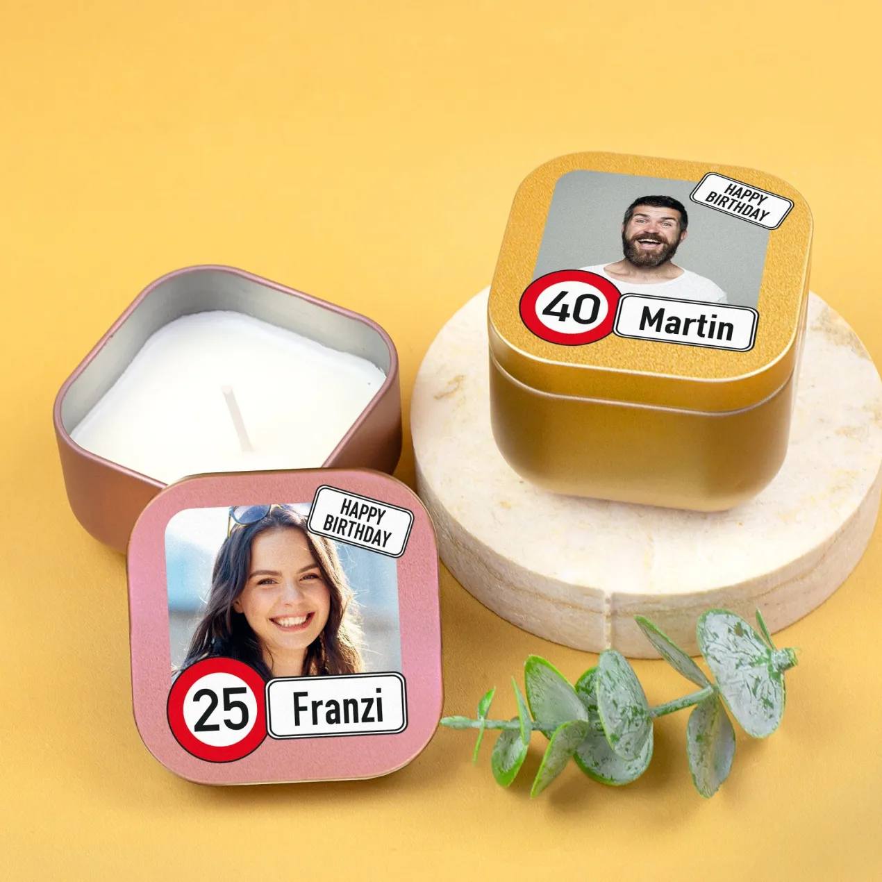 Kerze zum Geburtstag mit Foto, Name & Alter personalisiert | Mini Duftkerze im Verkehrszeichen Look