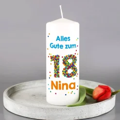 Kerze zum 18. Geburtstag mit Name und Wunschtext