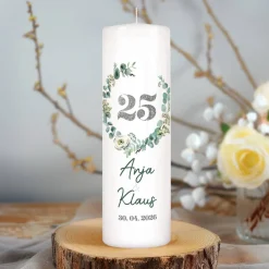 Kerze zur Silberhochzeit mit Namen, Datum & Eukalyptuskranz