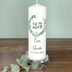 Kerze zur Silberhochzeit mit Namen, Datum & Eukalyptuskranz