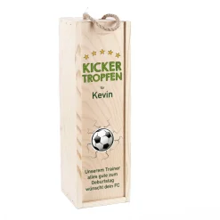 Kickertropfen - Flaschenverpackung aus Holz mit Name und Wunschtext für Fußballer