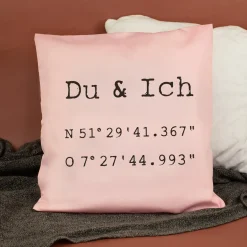 Kissen mit Koordinaten & Wunschtext personalisiert | Geschenk zum Hausbau & Einzug für Wohnung