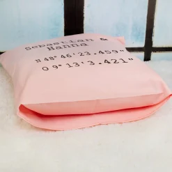 Kissen mit Koordinaten & Wunschtext personalisiert | Geschenk zum Hausbau & Einzug für Wohnung