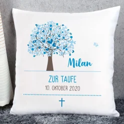 Kissen zur Taufe mit Lebensbaum in blau, Name, Datum und Wunschtext