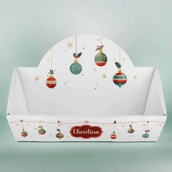 Kleiner Geschenkkorb zu Weihnachten mit Ornamenten und Name