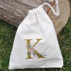 Kleiner Geschenksack mit Rosen-Monogramm und Name