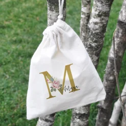 Kleiner Geschenksack mit Rosen-Monogramm und Name