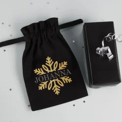 Kleiner Geschenksack zu Weihnachten mit Schneeflocke und Name bedruckt, 21x14cm