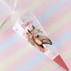 Kleine Schultüte mit Pferd, Blumen, Punkten und Name, 28 cm