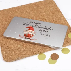 Kleine Weihnachtswichtelei - flache Geschenkdose aus Blech mit Name personalisiert