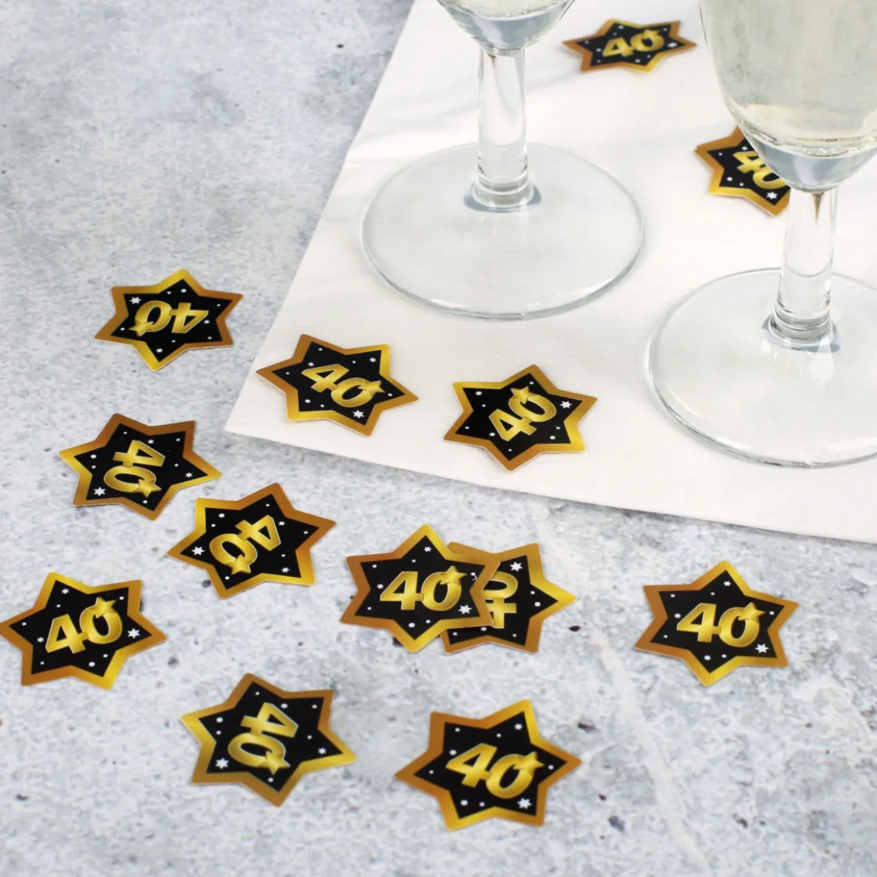 Konfetti zum 40. Geburtstag - Star in Gold und Schwarz