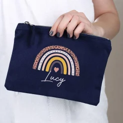 Kosmetiktasche mit Regenbogen-Motiv und Name, 2 Farben zur Auswahl